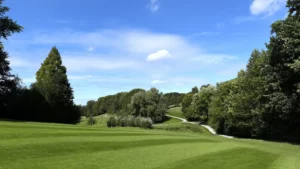 Ausblick auf die Golfanlage des Golf Club Düsseldorf Hubbelrath